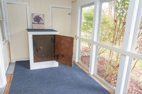 314 Westchester Rd, Colchester CT  06415-2426 exterior