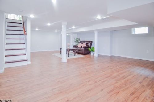 9 James St, Montclair NJ  07042-2901 exterior