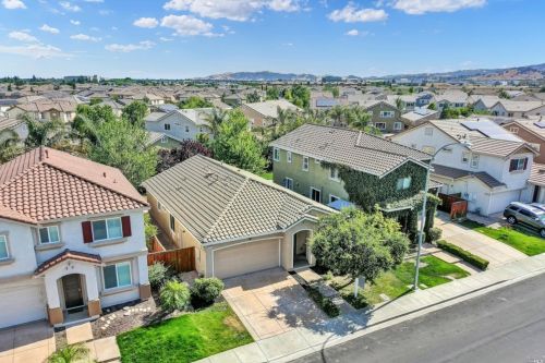 680 Brazelton Cir, Vacaville, CA 95688-8830