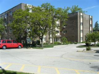 5118 Fairview Ave, Downers Grove IL  60515-5253 exterior