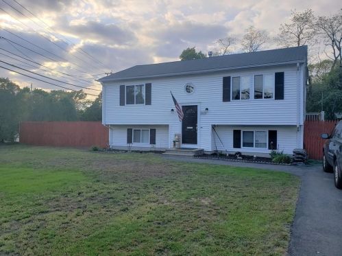 243 Killey Ave, Warwick, RI 02889-3125