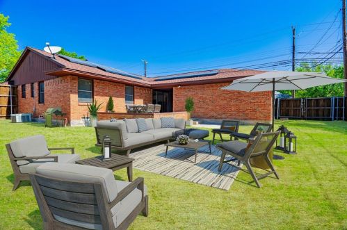 9930 Cloister Dr, Dallas TX  75228-3617 exterior