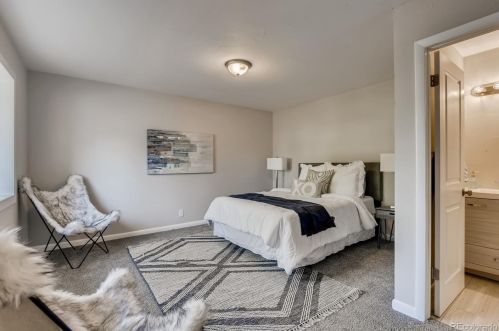 7387 Spruce St, Englewood CO  80112-1751 exterior