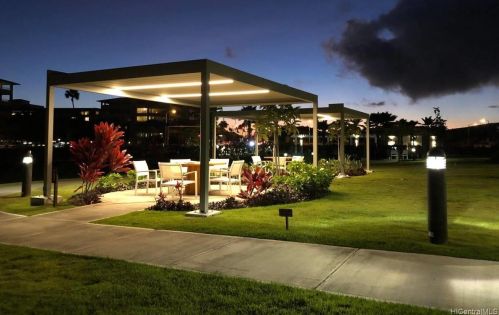 7000 Hawaii Kai Dr, Honolulu HI  96825-3112 exterior