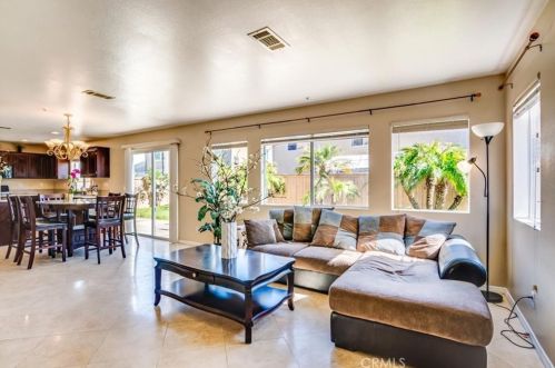 702 Galerita St, Oxnard, CA 93030-7347