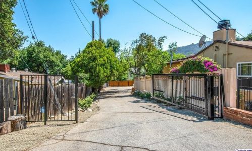 3708 Altura Ave, Glendale, CA 91214-2403