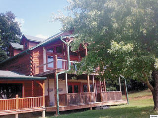 1430 Holbert Rd, Dandridge, TN 37725-5822