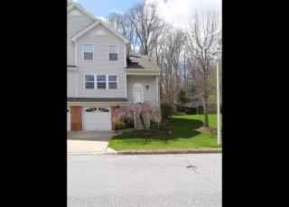 127 Wingate Dr, Hackettstown, NJ 07840-1675