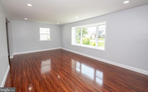 1865 Greymont St, Philadelphia PA  19116-3829 exterior