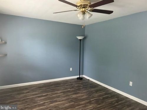 194 Evergreen Dr, Charles Town WV 25414-5872 exterior