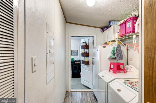 24 Raptor Dr, Hanover PA 17331-8159 exterior