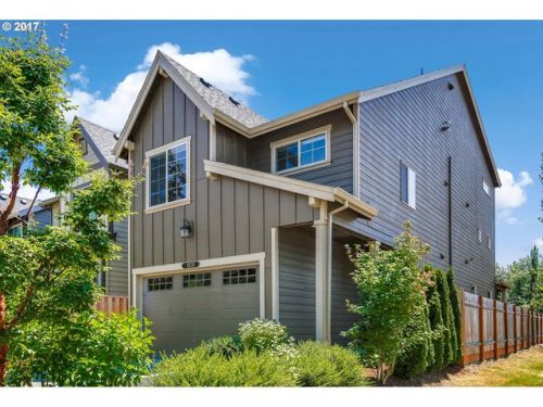 8830 Spruce St, Portland OR  97223-6560 exterior