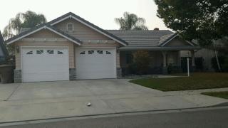 1970 Cypress Cove Dr, Tulare, CA 93274-8432