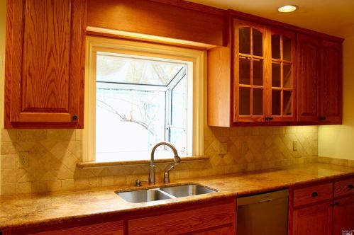 395 Spg St, Ukiah CA 95482-4221 exterior