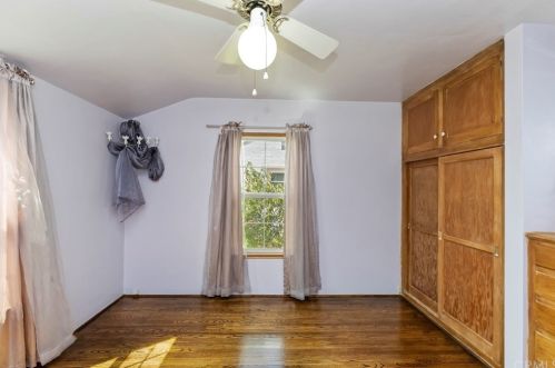 5690 Riverside Ave, Riverside CA  92506-1837 exterior