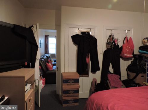 30 Woodland St, Trenton NJ 08610-6147 exterior