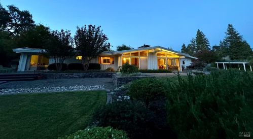 1193 Partrick Rd, Fairfield, CA 94558-9743