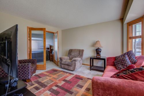 679 Falcon Rdg Rd, Saint Paul MN  55125-1457 exterior