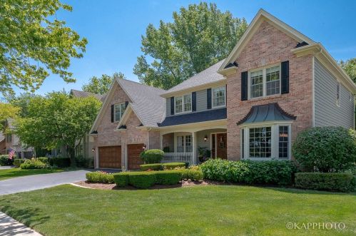 711 Brentwood Ct, Glendale Heights, IL 60137-6365