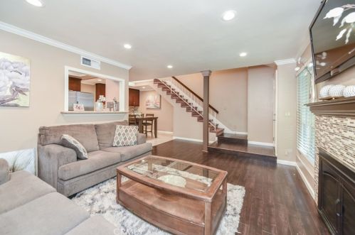 2365 Mira Ct, Anaheim, CA 92802-5507