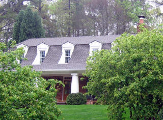 4660 Club Valley Dr, Atlanta, GA 30319-1066