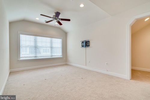 7892 Carbondale Way, Springfield VA  22153 exterior