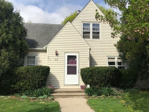 819 Dixon Ave, Nelson IL  61021-1614 exterior