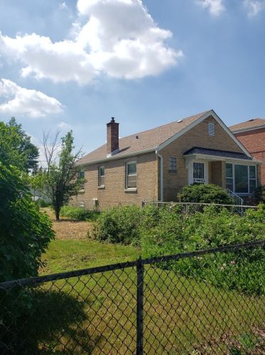 5150 Avers Ave, Chicago, IL 60625-6015