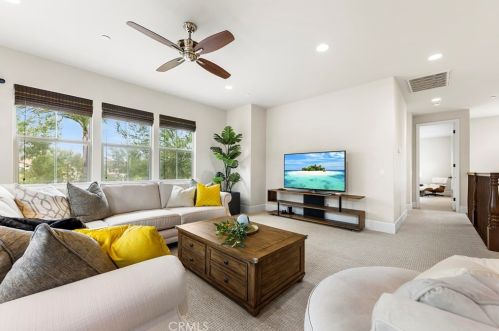 248 Desert Bloom, Irvine CA  92618-8872 exterior