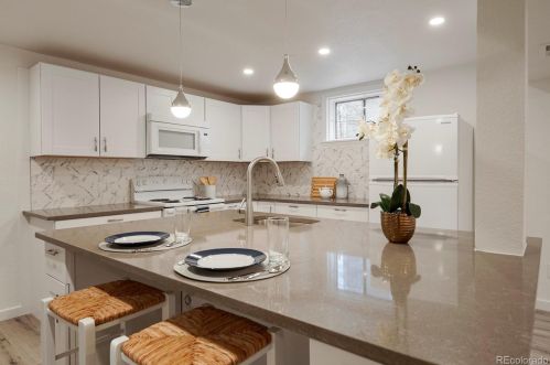 3440 Chase St, Denver CO  80212-7089 exterior