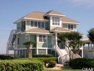 9 Spinnaker Dr, Fort Raleigh City, NC 27954-9643