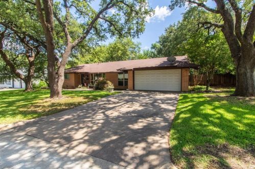 3617 Wedghill Way, Fort Worth TX  76133-2155 exterior