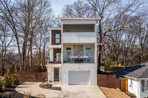 24 Hutchinson St, Atlanta GA  30307-2823 exterior