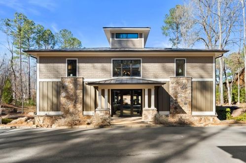 1381 Northwoods Dr, Reynolds Plantation, GA 30642-2139