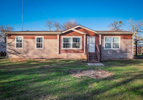 317 Wilbarger Creek Dr, Webberville, TX 78621-5719