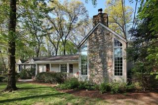 721 Timberline Dr, Wyckoff, NJ 07481-1137