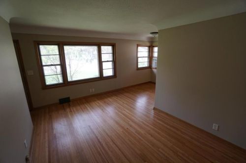 4640 Douglas Dr, Minneapolis MN  55422-1033 exterior