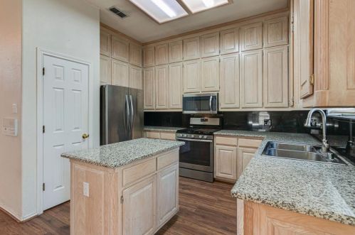 9025 Tyne Trl, Fort Worth TX  76118-7502 exterior