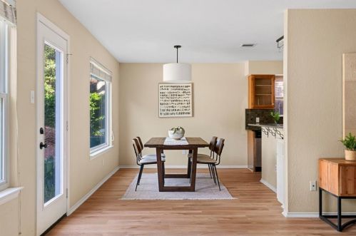 5911 Brown Rock Trl, Austin TX  78749-3314 exterior