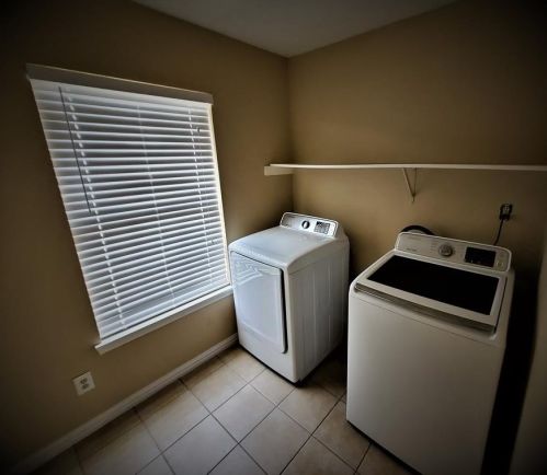 3610 Creststone Dr, Garland TX 75040-0932 exterior