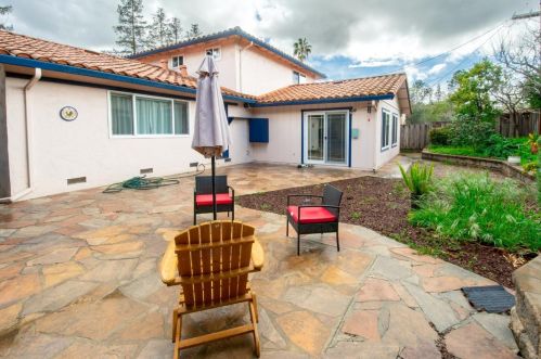 1781 Linnet Ln, Sunnyvale CA  94087-4832 exterior