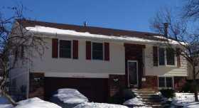 912 Stowell Ave, Streamwood, IL 60107-3131
