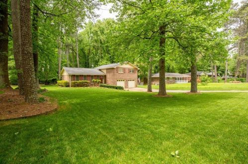 255 King David Dr, Lilburn, GA 30047-3932