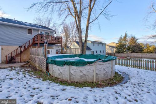 765 Dustin Dr, Lancaster PA  17601-1267 exterior