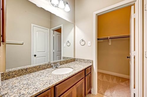 1813 Callaway Cove Ct, Richmond TX 77471-6664 exterior