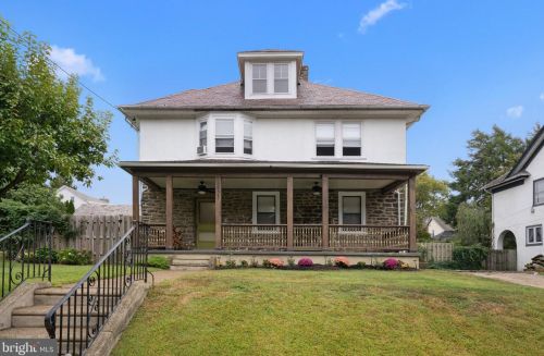 6347 6th St, Philadelphia, PA 19126-3804