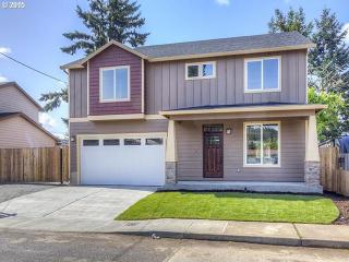 10330 Pardee St, Portland, OR 97266-3524