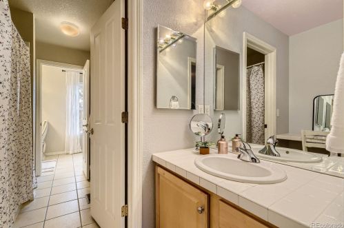 19113 Fair Dr, Aurora CO 80016-6176 exterior