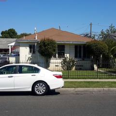 1609 Mcmillan St, Compton, CA 90221-1324