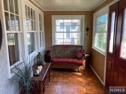 596 Lucy Ave, Teaneck, NJ 07666-6421